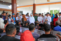 Menteri KKP Apresiasi Pembangunan KNMP Lateng di Banyuwangi