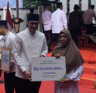 BPJS Ketenagakerjaan Tuban Serahkan Santunan Kematian kepada Ahli Waris Pekerja Rentan