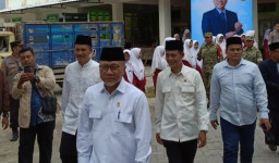 Menko Pangan Zulkifli Hasan Sambangi Ponpes di Bojonegoro