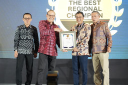 Kinerja Moncer, Bank Jatim Raih Penghargaan dari The Asian Post