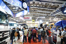 GIICOMVEC 2026 Resmi Dibuka, Pameran Kendaraan Niaga Dorong Ekonomi Nasional