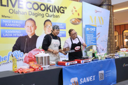 Gressmall Hadirkan Live Cooking Olahan Daging Qurban Bersama Chef Rio Sasa House Kari Jepang
