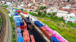 Angkut Peti Kemas Lebih Masif, KAI Logistik Optimalkan KA Ronggowarsito