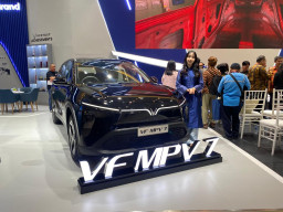 VinFast Tawarkan Kendaraan Listrik VF MPV7 Produksi Subang