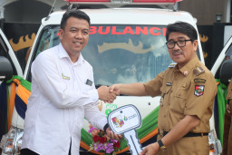 PT SGN Serahkan Bantuan Mobil Ambulans untuk Puskesmas Mider Lampung Utara