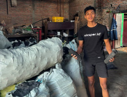 Modal Belajar dari YouTube dan TikTok, Mahasiswa Unej Ini Jadi Eksportir Muda