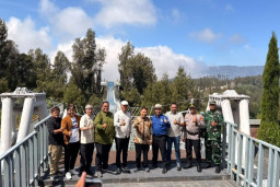 Pemkab Probolinggo Pre Launching Jembatan Kaca Seruni Point Bromo