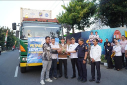 Bupati Lamongan Apresiasi Pembinaan Bea Cukai, Perusahaan Berorientasi Ekspor Serap 12 Ribu Pekerja