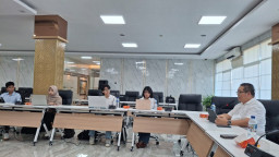 Direktur Keuangan TPS Berbagi Wawasan Internal Control kepada Mahasiswa UNAIR