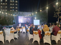 Hotel Santika Gresik Sajikan Sensasi Mongolian Barbeque, Tamu Bisa Racik Menu Favorit Sendiri
