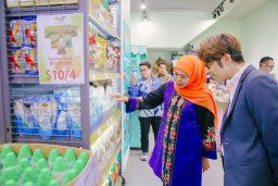 Kunjungi Indo Market Hong Kong, Gubernur Khofifah Dorong UMKM Jatim Perkuat Kolaborasi Menembus Pasar Global