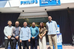 Perkuat Pasar Lighting, Philips Lighting Store Buka Gerai Surabaya
