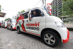 Wira Wiri Suroboyo Jadi Primadona Transportasi Publik, Ini Alasannya