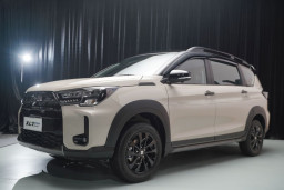 Suzuki Siapkan XL7 Facelift dan eVitara di GIIAS 2026, Segmen SUV Jadi Andalan