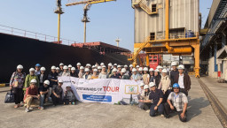 Puluhan Profesional IS2P Lakukan Studi Banding di Bogasari