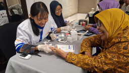 MPM Honda Jatim Bersama YBSI Berikan Pemeriksaan dan Pengobatan Gratis bagi 100 Veteran LVRI