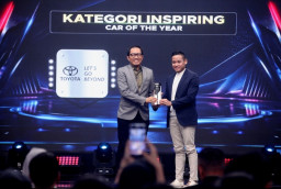 New Veloz Hybrid EV Kembali Memperoleh Gelar Car of The Year, Indonesian Automotive Awards 2026