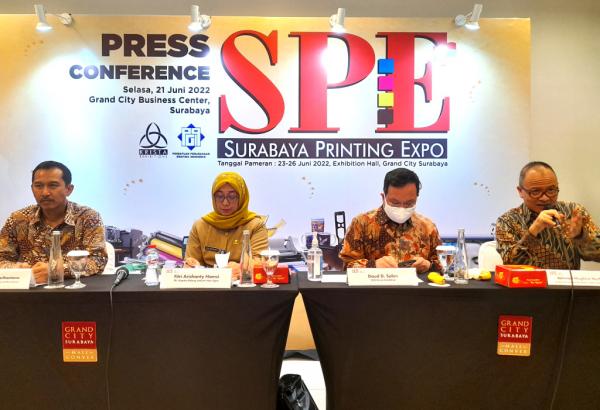 Kegiatan press conference Surabaya Printing Expo 2022 