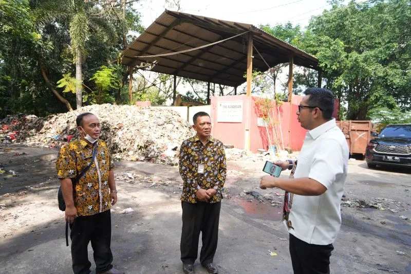 Peringati Hari Bumi, Pj Wali Kota Mojokerto Ajak Warganya Kurangi Sampah