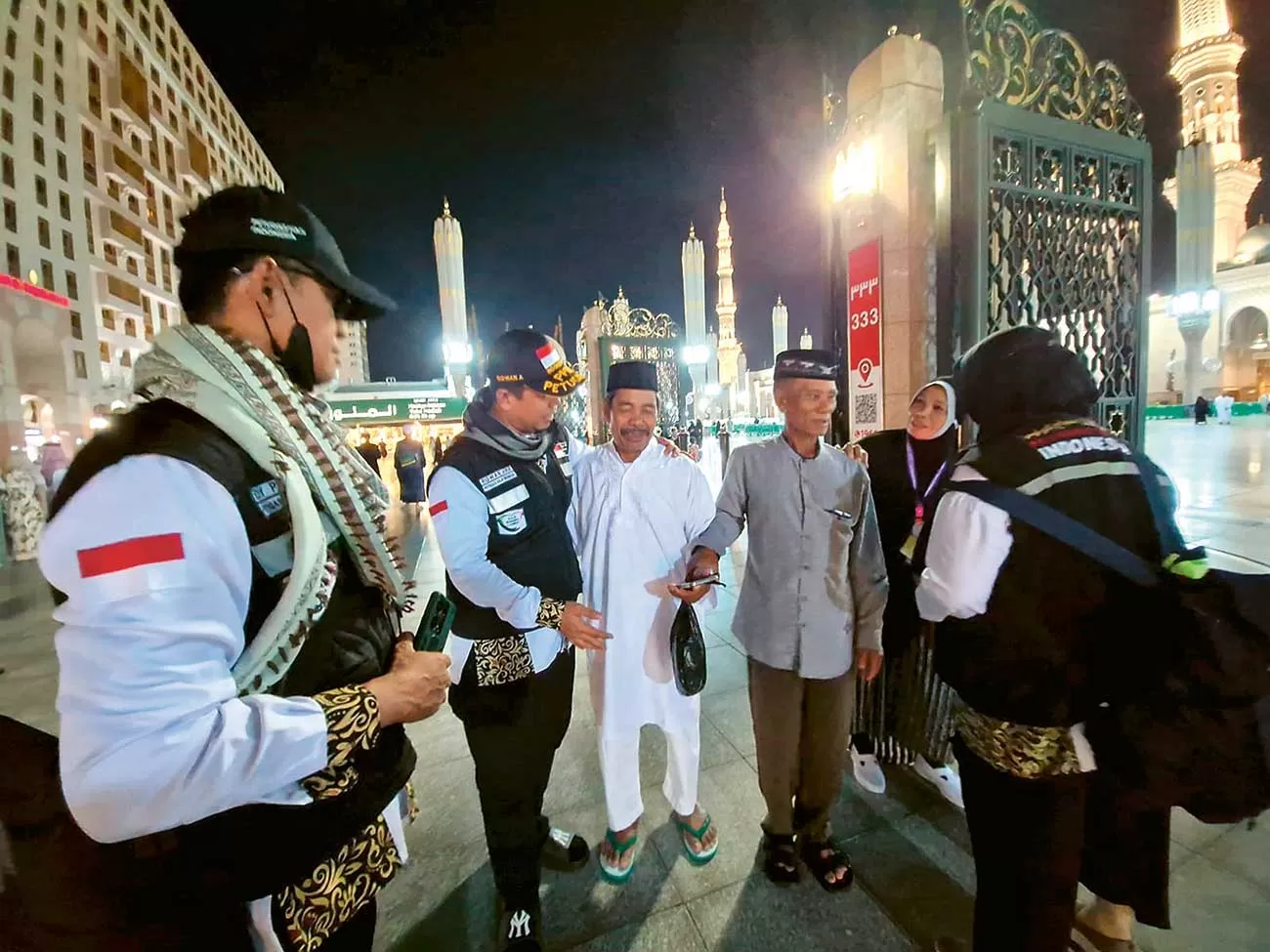 Kibarkan Bendera Kelompok, Dua Jamaah Haji Surabaya Diamankan Askar Masjid Nabawi