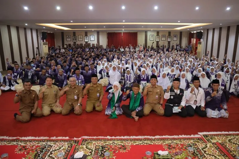 Pemkot Kediri Bantu Pemberangkatan Jamaah Haji Menuju Asrama Haji Sukolilo