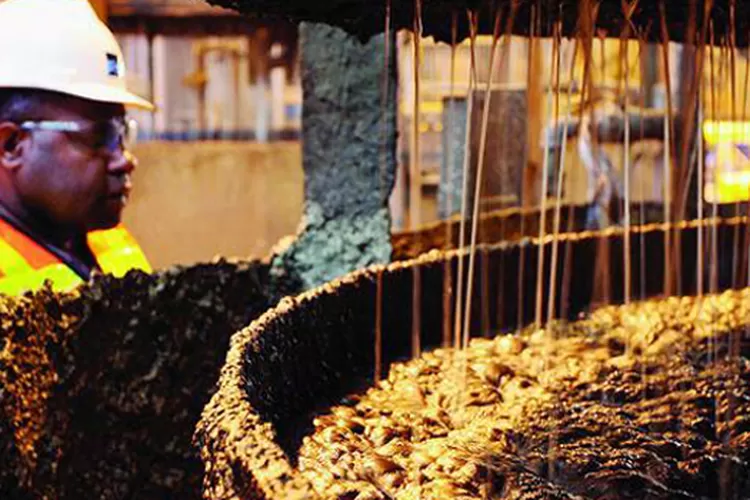 PT Freeport Indonesia Target Produksi 21 Ton Emas Tahun 2026