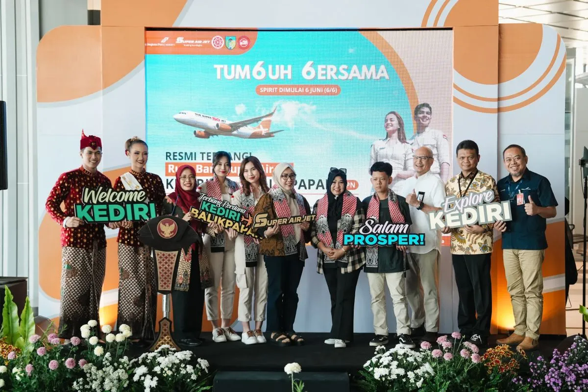 Super Air Jet Resmi Terbang dari Bandara Dhoho ke Balikpapan