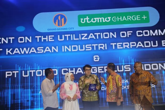 Utomo Charge+ Bangun Super Electric Mobility Hub Pertama di Indonesia dengan 60 Gun Charging Station