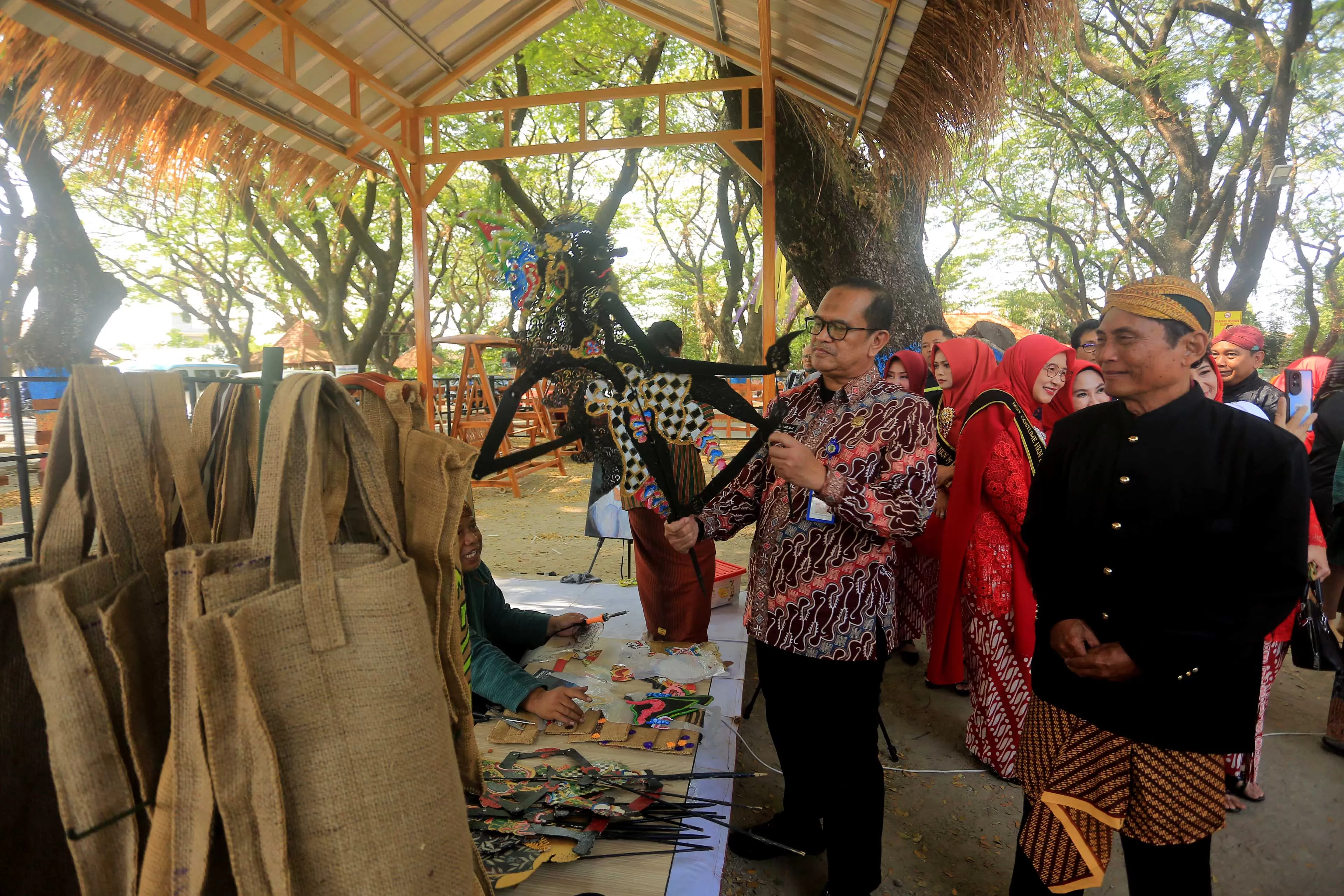 Pemkot Madiun fasilitasi Pasar Seni dan Kuliner di Edupark Ngrowo Bening