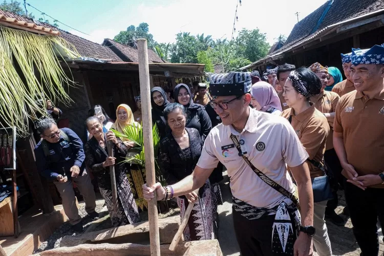 Sandiaga : Wisata Adat Osing Banyuwangi Layak Ditawarkan ke Wisman