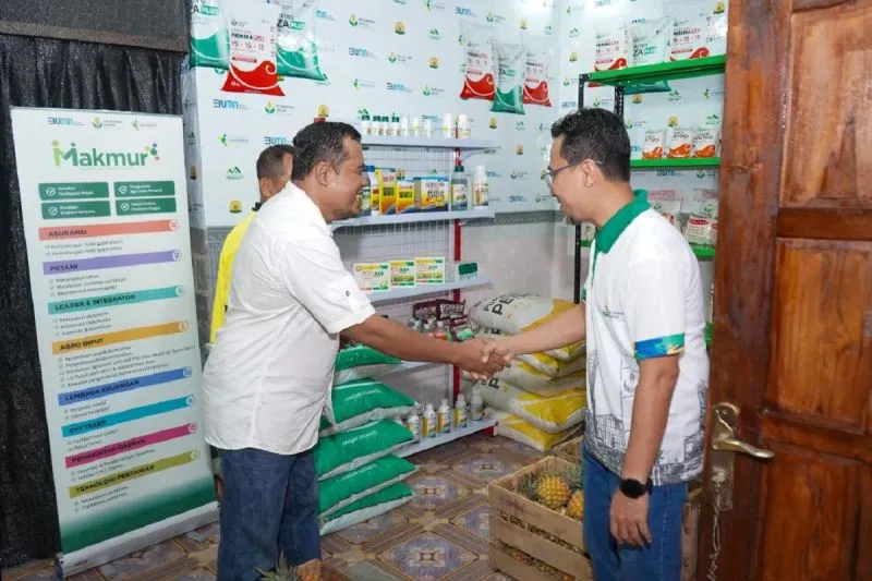 Petrokimia Gresik Ajak Petani Nanas Kediri Tingkatkan Produktifitas