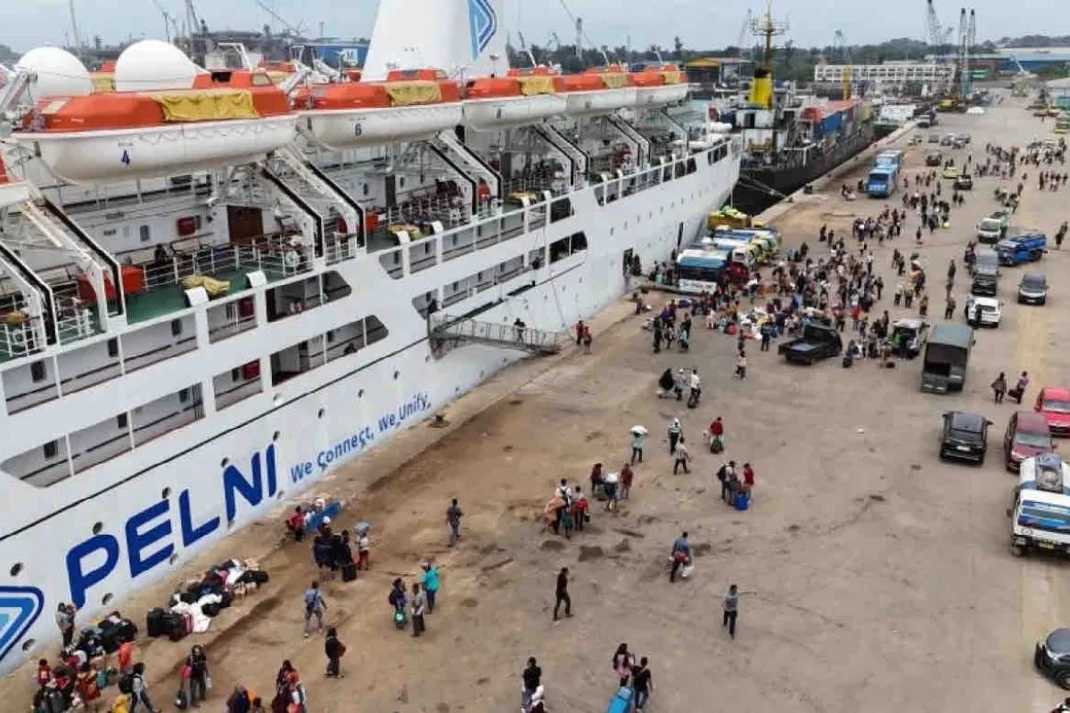Pelni Minta Diizinkan Angkut Penumpang 150 Persen dari Kapasitas Kapal