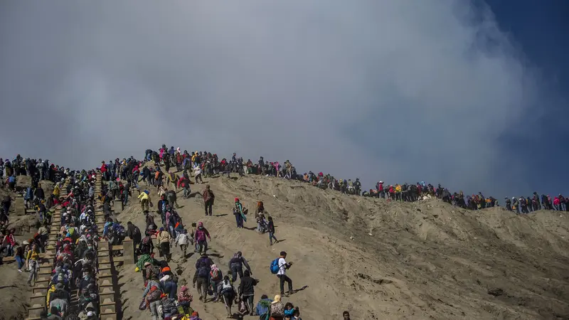Libur Nataru 49.755 Wisatawan Kunjungi TNBTS