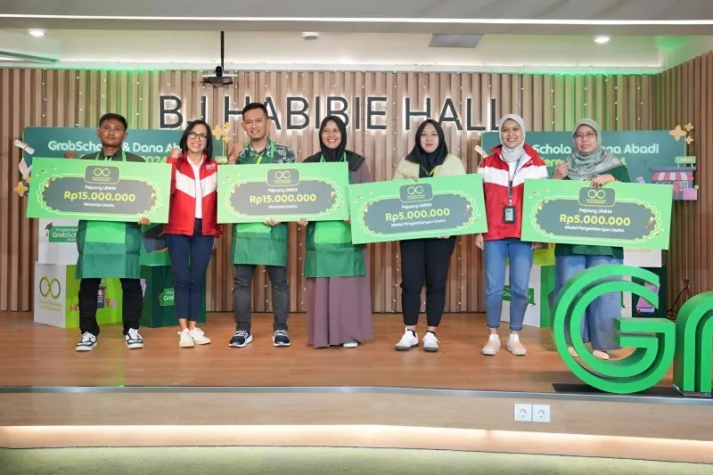 Grab Salurkan 1 Juta Dolar AS Untuk Pelaku Transportasi dan UMKM