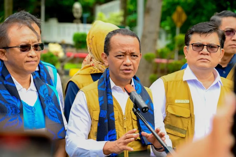 Menteri Bahlil Perkirakaan Ekspor Minyak Mentah 2025 Capai 28 Juta Barel