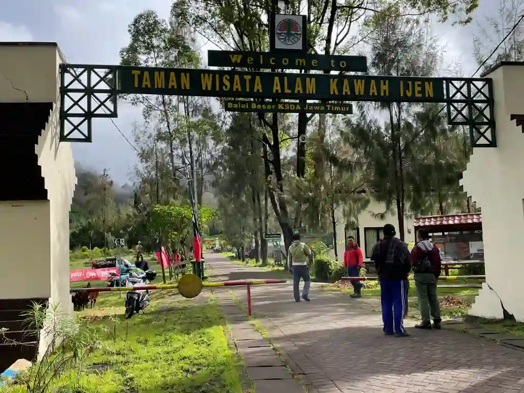 Wisata Kawah Ijen Terapkan Pembayaran Nontunai