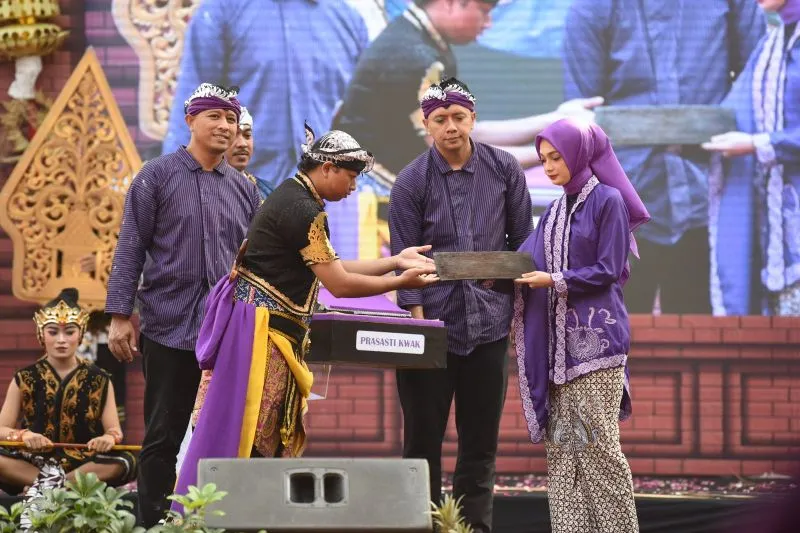 Peringati Hari Jadi Ke 1.146, Wali Kota Kediri Ingatkan Kolaborasi Bangun Kota