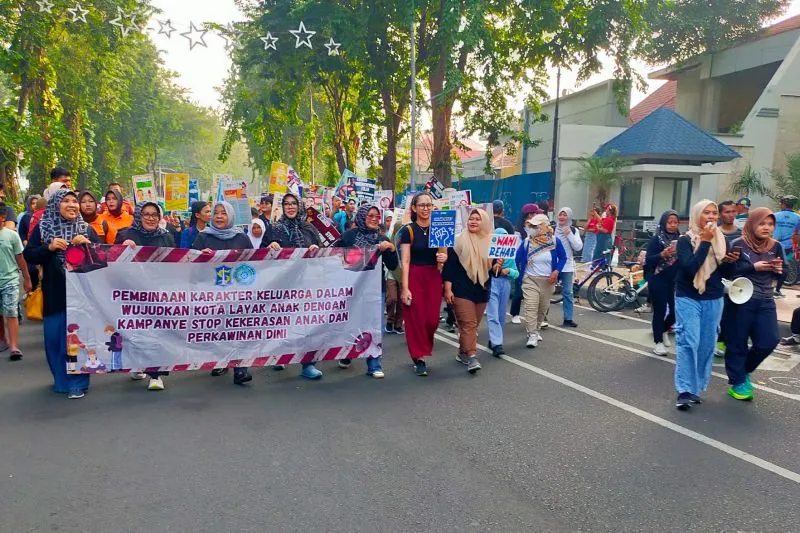 Pemkot dan PKK Kota Surabaya Kampanyekan Stop Perkawaninan Anak Per
