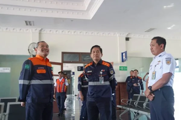 Direktur Operasi KAI Lakukan Pemantauan Stasiun Daop 7 Madiun