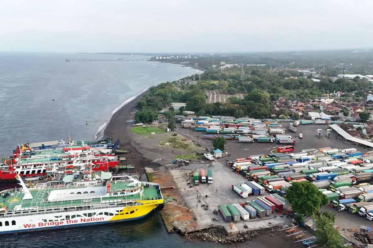 Urai Antrean, ASDP Kirim Kapal Bantuan di Pelabuhan Ketapang