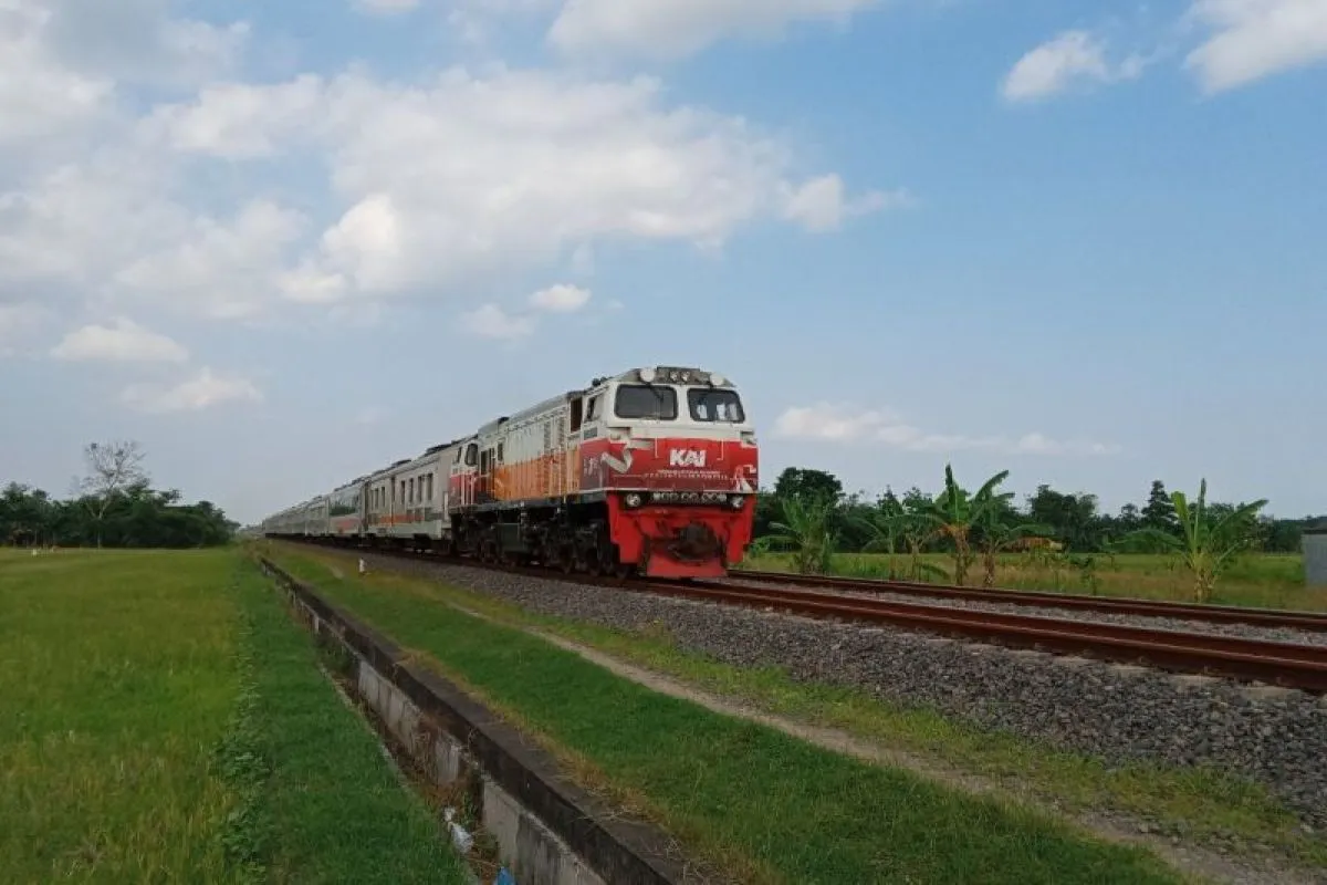 Semester I-2025, KAI Bukukan Pendapatan Rp 16,8 Triliun