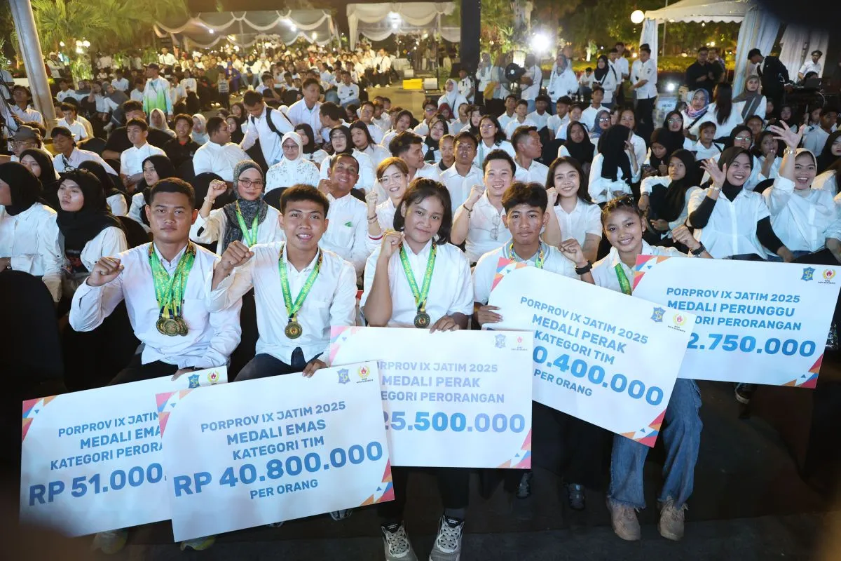 Pemkot Surabaya Cairkan Bonus Untuk Atlet Proprov Sebesar Rp42,7 Miliar