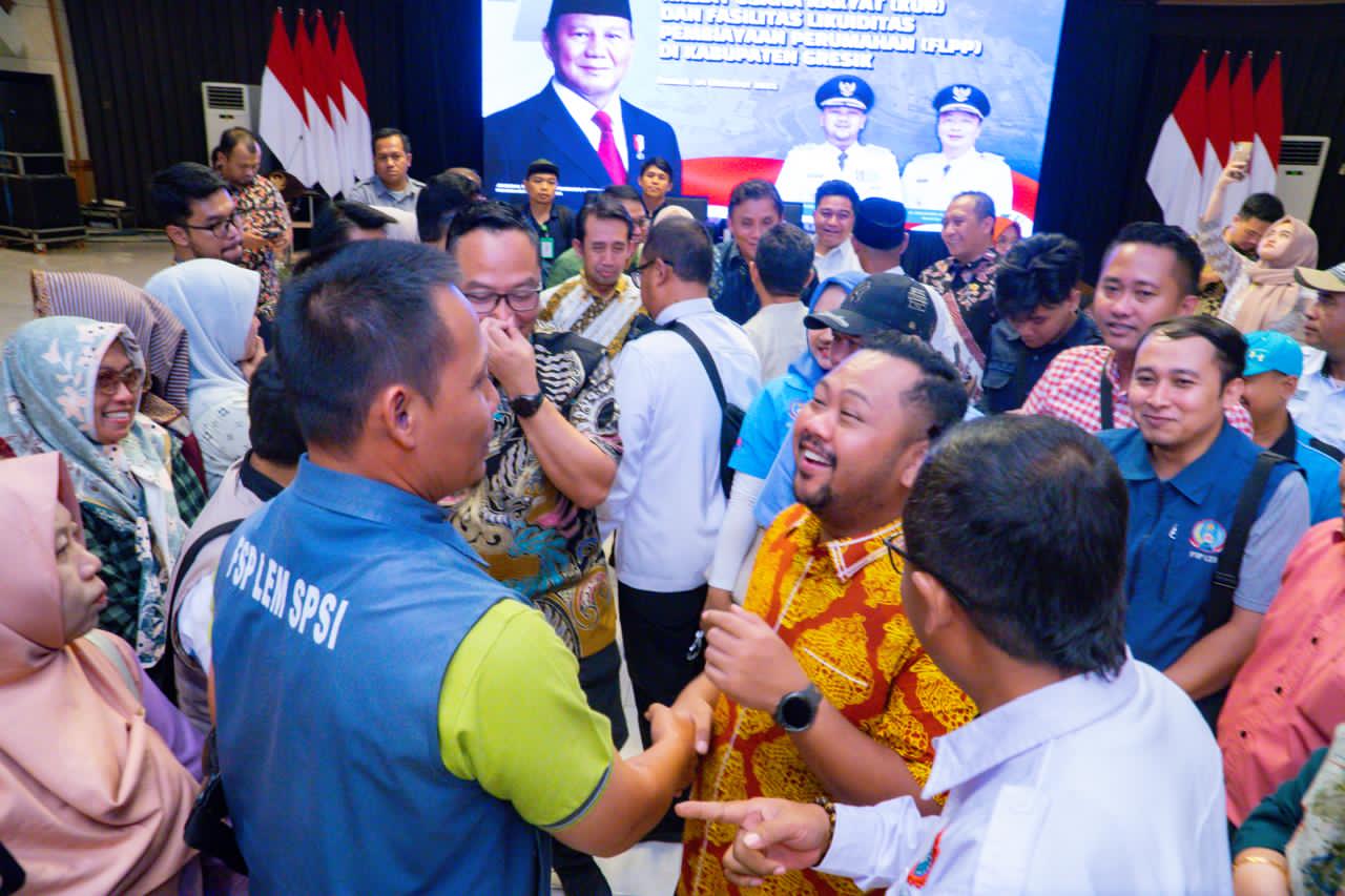 Bupati Yani dan Wabup Alif dalam kegiatan Sosialisasi Kredit Usaha Rakyat (KUR) dan Fasilitas Likuiditas Pembiayaan Perumahan (FLPP)