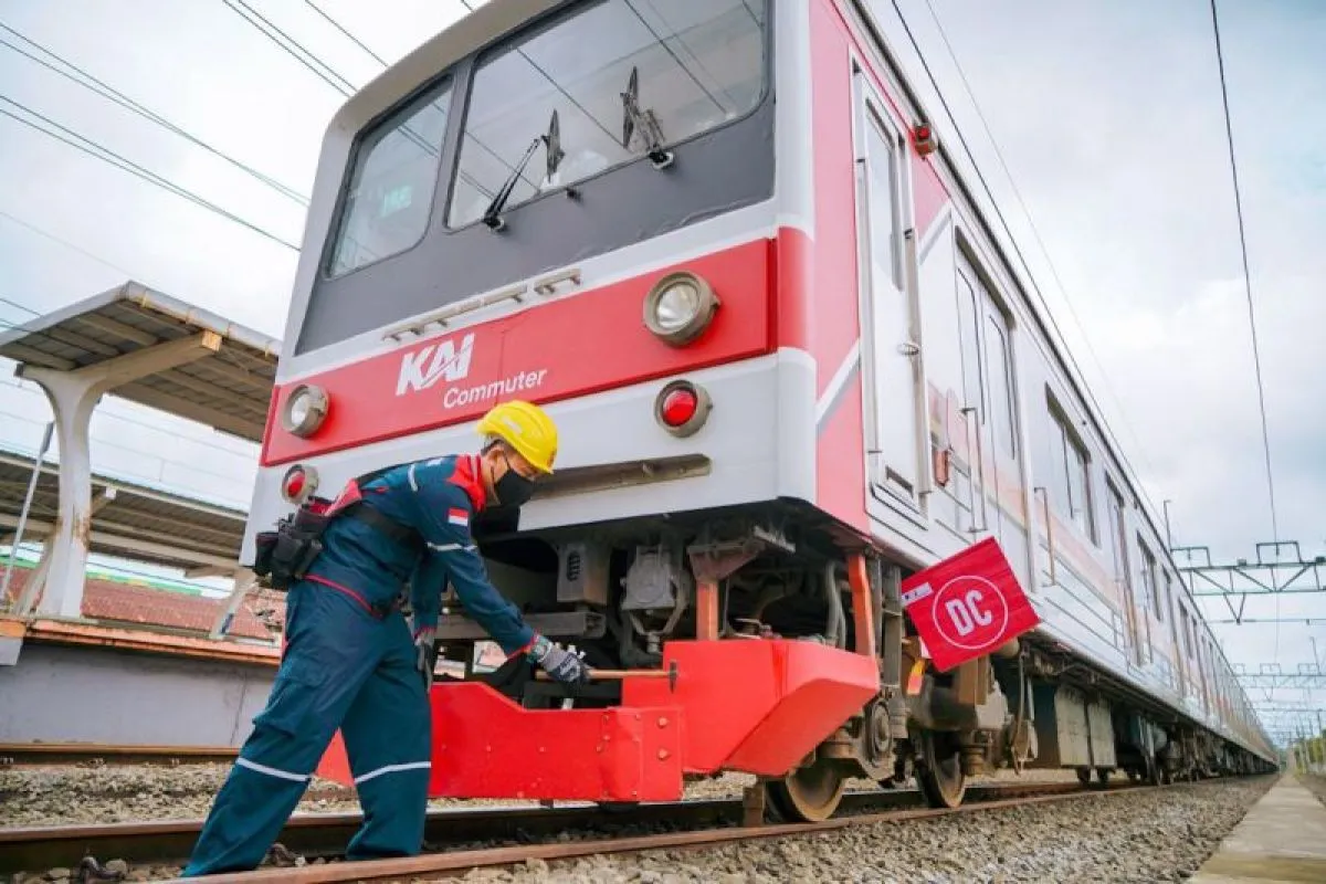 Hadapi Libur Nataru, KAI Commuter Siapkan 102 Rangkaian