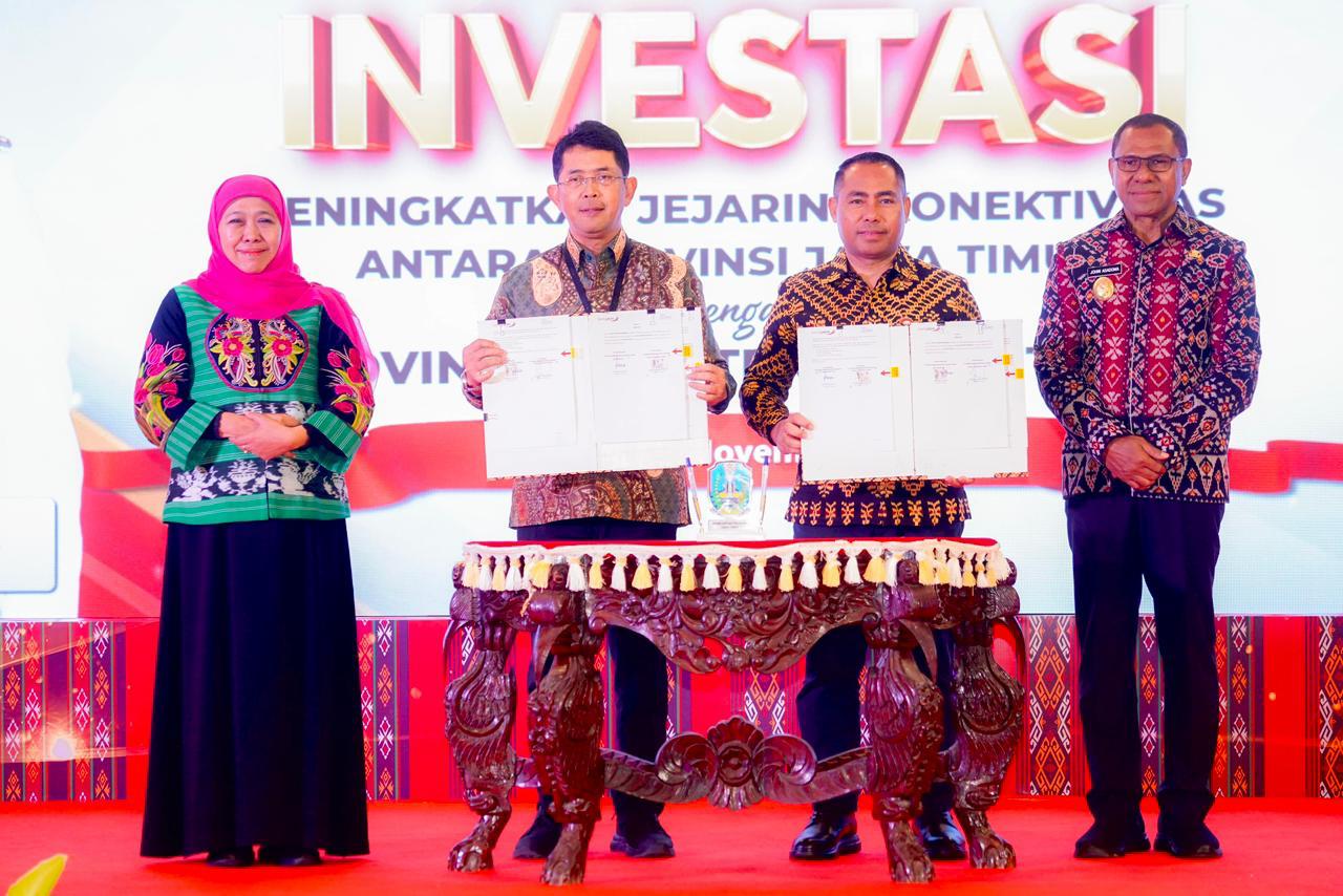 Penandatanganan dihadiri oleh Gubernur Jawa Timur Khofifah Indar Parawansa, Wakil Gubernur Provinsi Nusa Tenggara Timur Johni yang hadir mewakili Gubernur NTT, Direktur Utama Bank Jatim Winardi Legowo