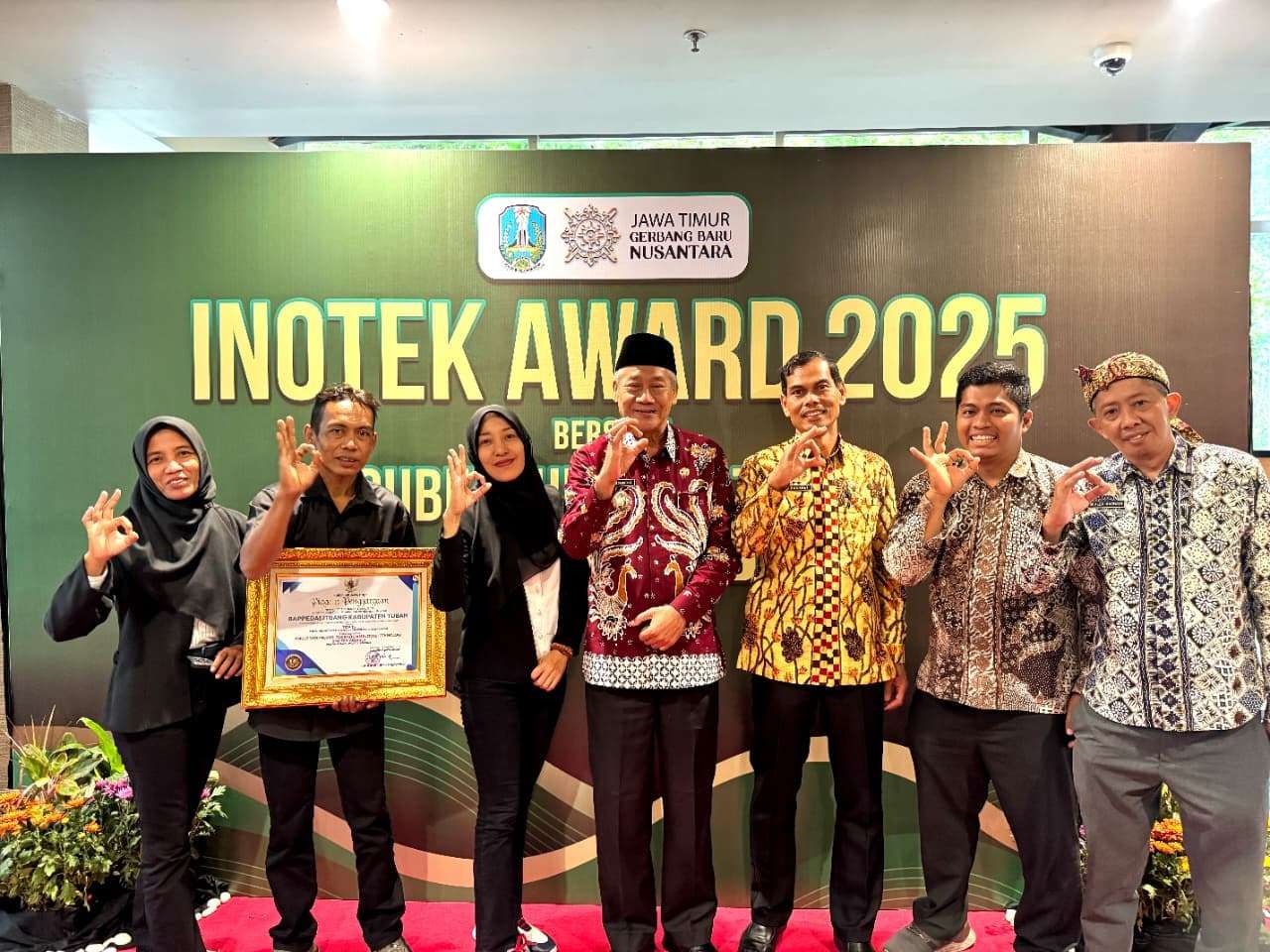 Kabupaten Tuban raih Top 15 Kategori Inovasi Agribis dan Energi Baru Terbarukan pada ajang Inotek Award Jawa Timur 2025.