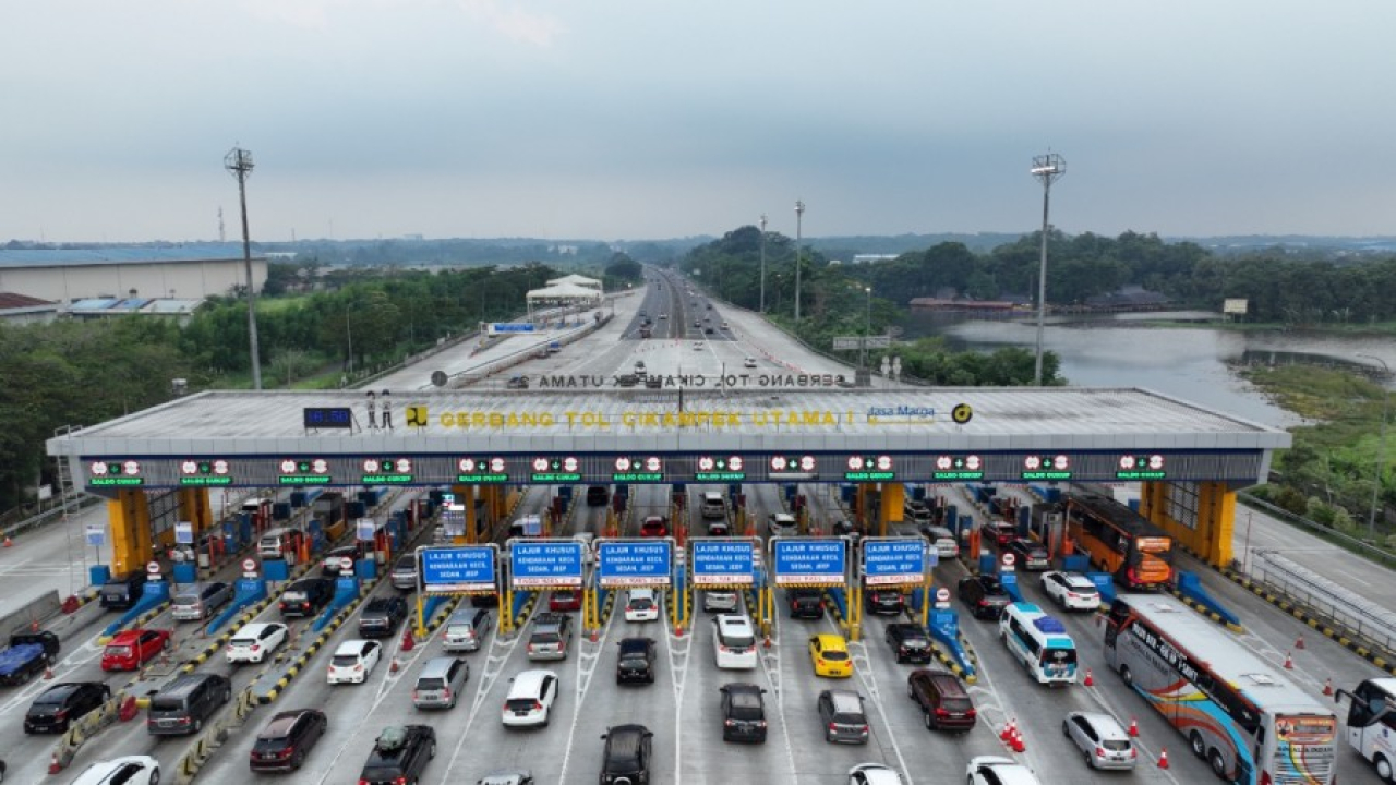 Gerbang tol Cikampek menjadi salahsatu ruas yang akan memberikan diskon tarif tol