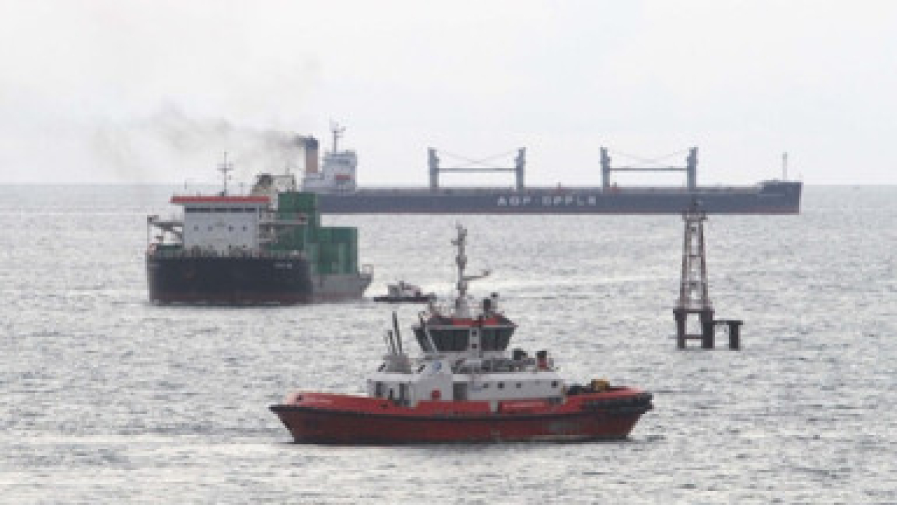 Klaster marine menjadi motor pertumbuhan paling signifikan, terutama dari layanan pemanduan dan penundaan kapal.
