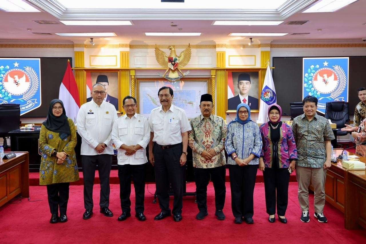Kegiatan tersebut dihadiri Mendagri Tito Karnavian, Menpan RB Rini Widyantini, Menteri/Kepala Bappenas Prof. Rachmat Pambudy, Ketua KPTDP Luhut Binsar Pandjaitan, dan Kepala BPS Amalia Adininggar Widyasanti.