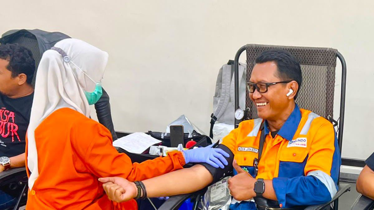 Kegiatan donor darah diselenggarakan di Gedung Utama Kantor TTL pada Kamis (11/12/2025)